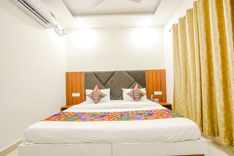 SSR stay - SSR stay, near ramada hotel, Goal Hatti Chowk, Hall Bazar, Katra Ahluwalia, Amritsar, Punjab 143001, India