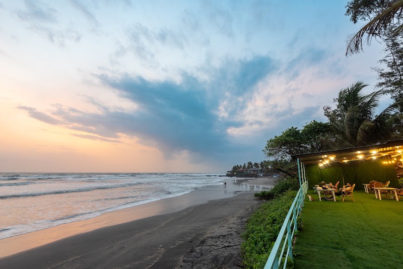Amadi Beach Front Resort , Goa | Best Beach Resort in Goa - Amadi Beach Front Resort , Goa | Best Beach Resort in Goa Ashwem Beach, Mandrem, Goa 403527, India