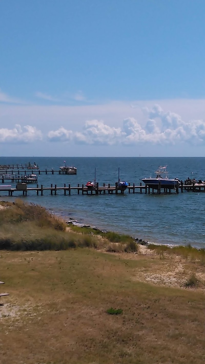 Windmill Point Marina - Windmill Point Marina, 40 Windjammer Ln, White Stone, VA 22578, USA