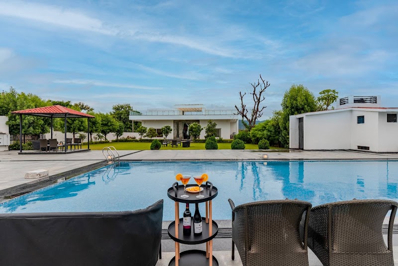 StayVista at Aravali Villa | Premium Villa with Swimming Pool in Udaipur - StayVista at Aravali Villa | Premium Villa with Swimming Pool in Udaipur JMJ7+HP7, Tiger Hills, Badgaon, Lai Ka Gurha, Udaipur, Rajasthan 313011, India