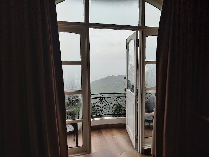 Mussoorie Gateway - Mussoorie Gateway Grand Park, Kenilworth Estate, Kincraig Road, bazaar, near Library, The Mall Road, Mussoorie, Uttarakhand 248179, India