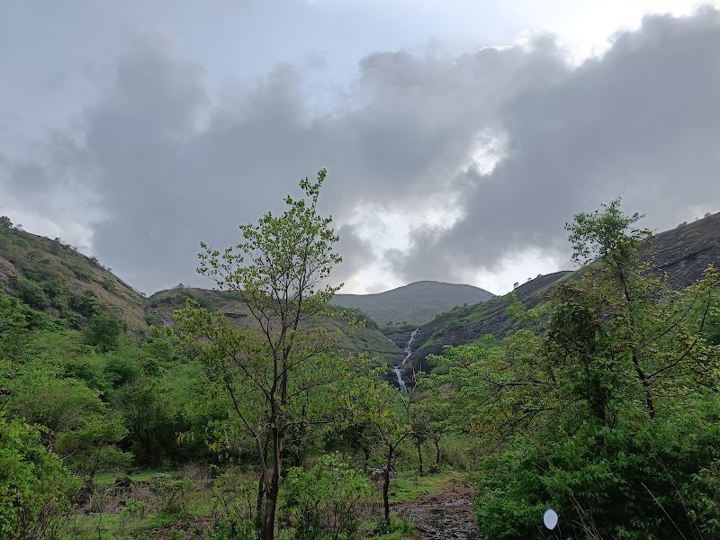 Bhivpuri Waterfall Trek Starting Point - Bhivpuri Waterfall Trek Starting Point X85F+9M7, dist, Koshane, Umroli, Maharashtra 410201, India