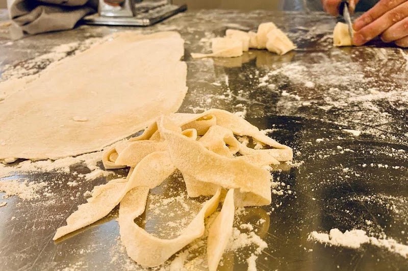 Rome Pasta and Tiramisu Class - Rome Pasta and Tiramisu Class, Via della Lungaretta, 169, 00153 Roma RM, Italy