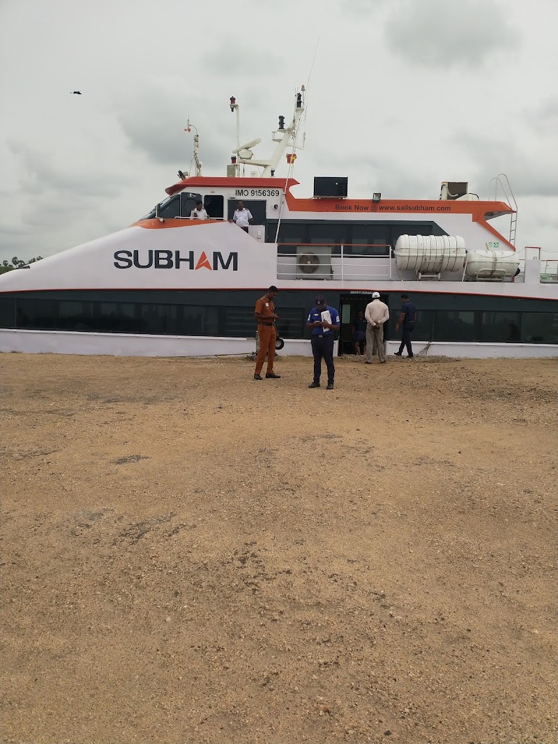 Kankasanthurai Harbour - Kankasanthurai Harbour, R29P+J2F, Kankesanturai, Sri Lanka
