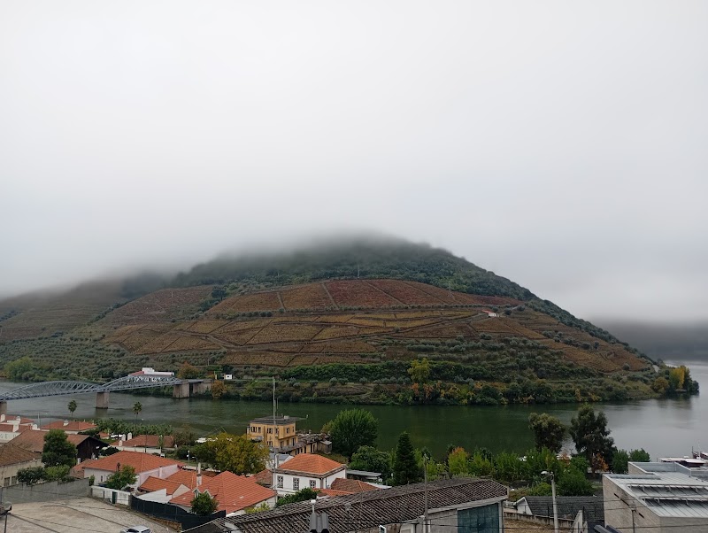 Alojamento dos Santos - Alojamento dos Santos Urbanização Quinta Amarela 25, 5085-038 Pinhão, Portugal