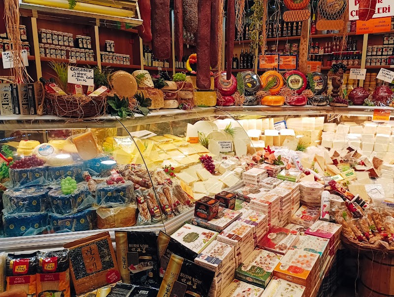 Kadıköy Produce Market - Kadıköy Produce Market, Caferağa, Muvakkıthane Cd. No:18, 34710 Kadıköy/İstanbul, Türkiye