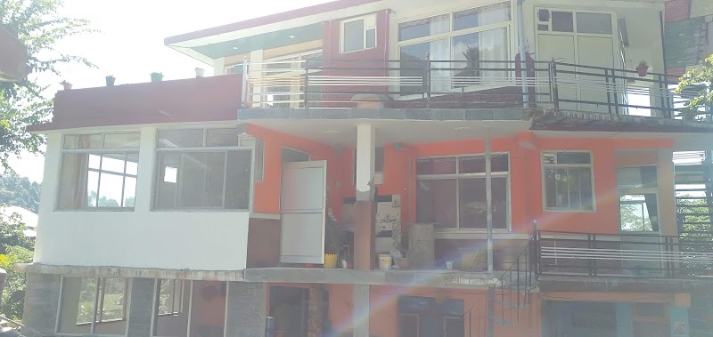 Naturesync mudhouse - Naturesync mudhouse 697H+26P, Khrota Rd, Khanyara, Kharota, Himachal Pradesh 176218, India