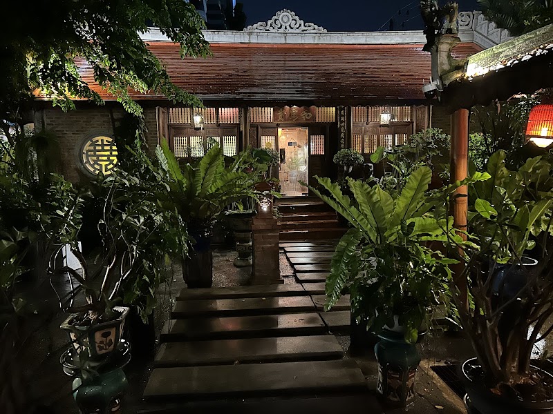 Le Dalat - Le Dalat 57 Soi Sukhumvit 23, Khwaeng Khlong Toei Nuea, Watthana, Krung Thep Maha Nakhon 10110, Thailand