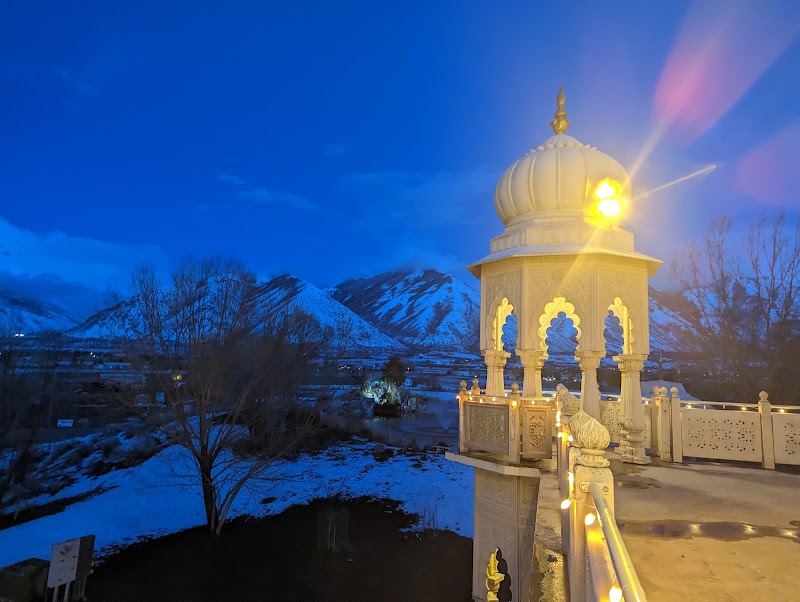 Shri Shri Radha Krishna Temple - Shri Shri Radha Krishna Temple 311 W 8500 S, Spanish Fork, UT 84660, USA