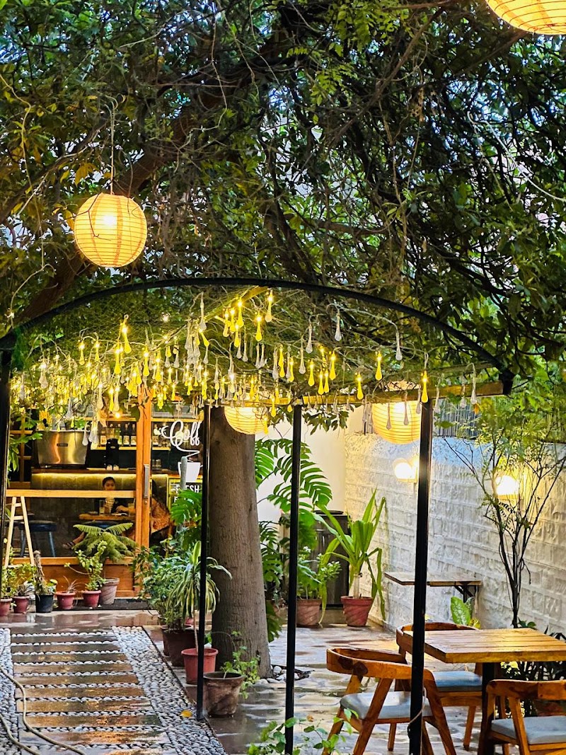 Mellow The Bistro - Mellow The Bistro 72C3+5Q2 D-32, Marudhar Mridul Marg, Opposite Medical College, Sindhi Colony, Sector-E, Shastri Nagar, Jodhpur, Rajasthan 342003, India