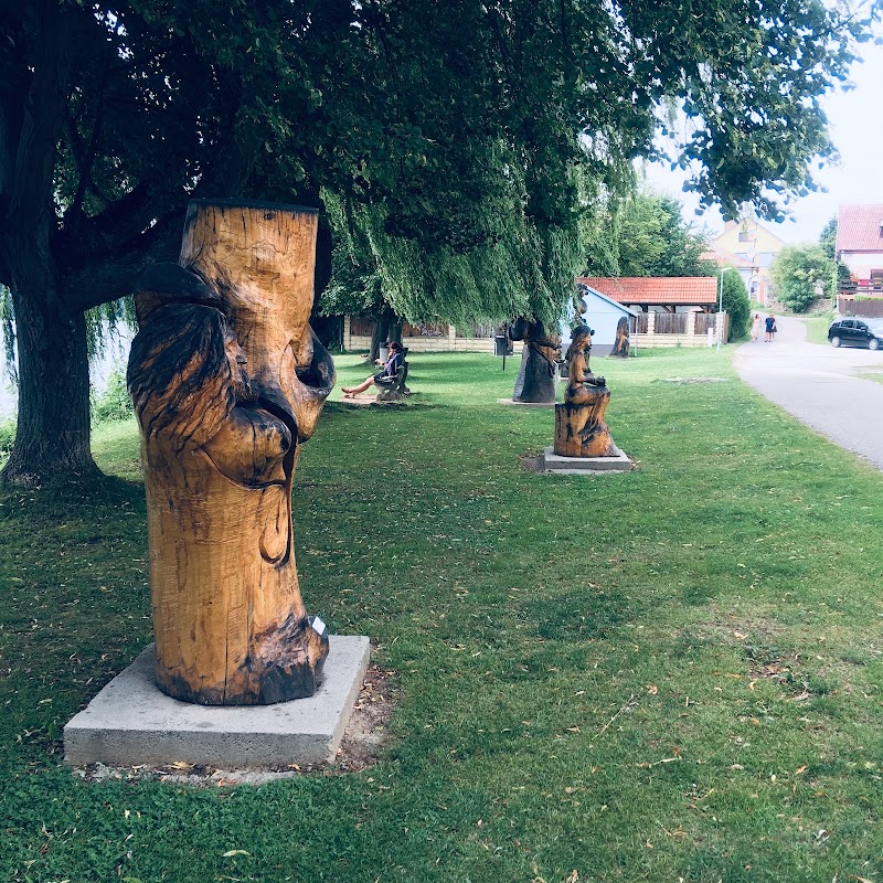 Přístaviště lodní dopravy Frymburk - Přístaviště lodní dopravy Frymburk, vodní nádrž Lipno I, 382 79 Frymburk, Czechia