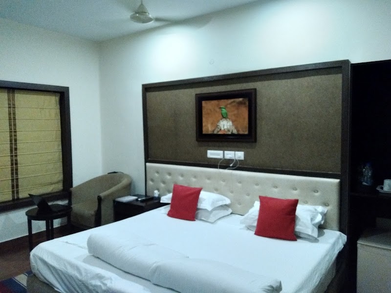 Capital O 9125 Casa Broadway Hotel Kolkata - Capital O 9125 Casa Broadway Hotel Kolkata, Plot No. P41, Keyatala Rd, Golpark, Hindustan Park, Gariahat, Kolkata, West Bengal 700029, India