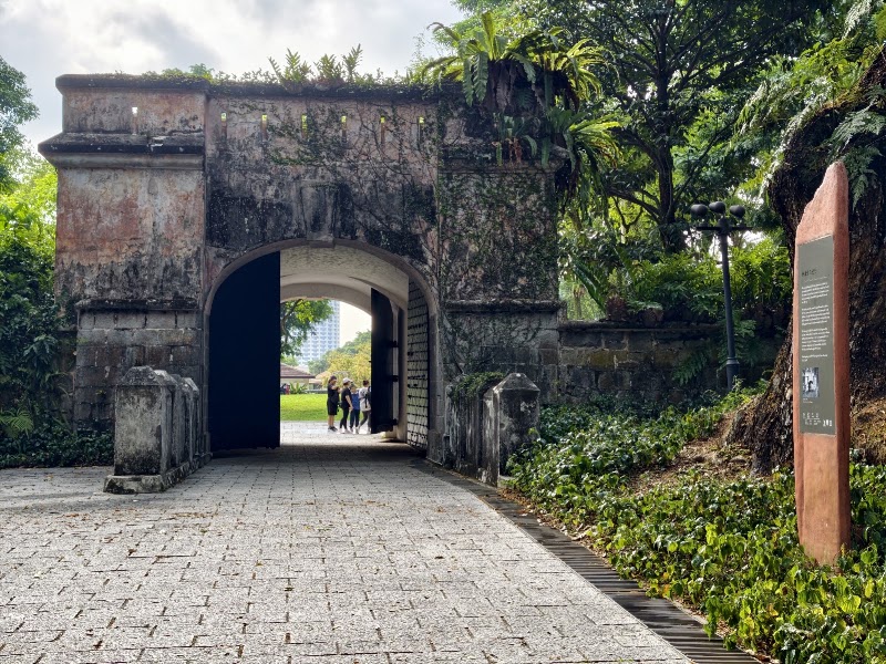 Fort Gate - Fort Gate 20 Raffles Avenue, Singapore 039805