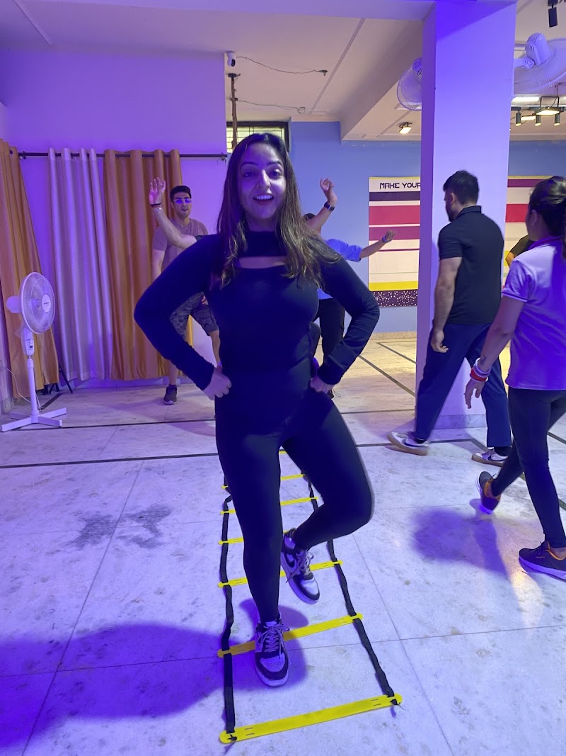 Make Your Own Moves Dance Studio - Make Your Own Moves Dance Studio H-615C, near Global Foyer Mall, Chauma Village, Sector 1, Palam Vihar, Gurugram, Haryana 122017, India