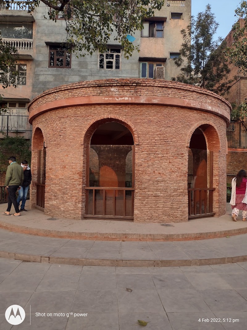 Martyrs Well - Martyrs Well JVCJ+79R, Jallian Wala Bagh, Jallan Wala Bagh, Katra Ahluwalia, Amritsar, Amritsar Cantt., Punjab 143006, India