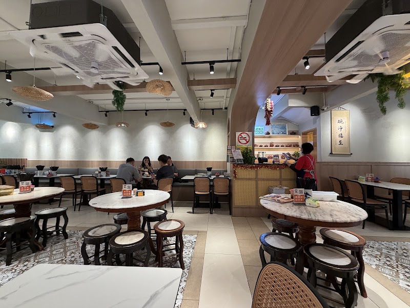 Super Kitchen Chilli Pan Mee • Jalan TAR - Super Kitchen Chilli Pan Mee • Jalan TAR 33, Jalan Dewan Sultan Sulaiman 1 Kuala Lumpur MY, Off, Jalan Tuanku Abdul Rahman, Chow Kit, 50300 Kuala Lumpur, WP Kuala Lumpur, Malaysia