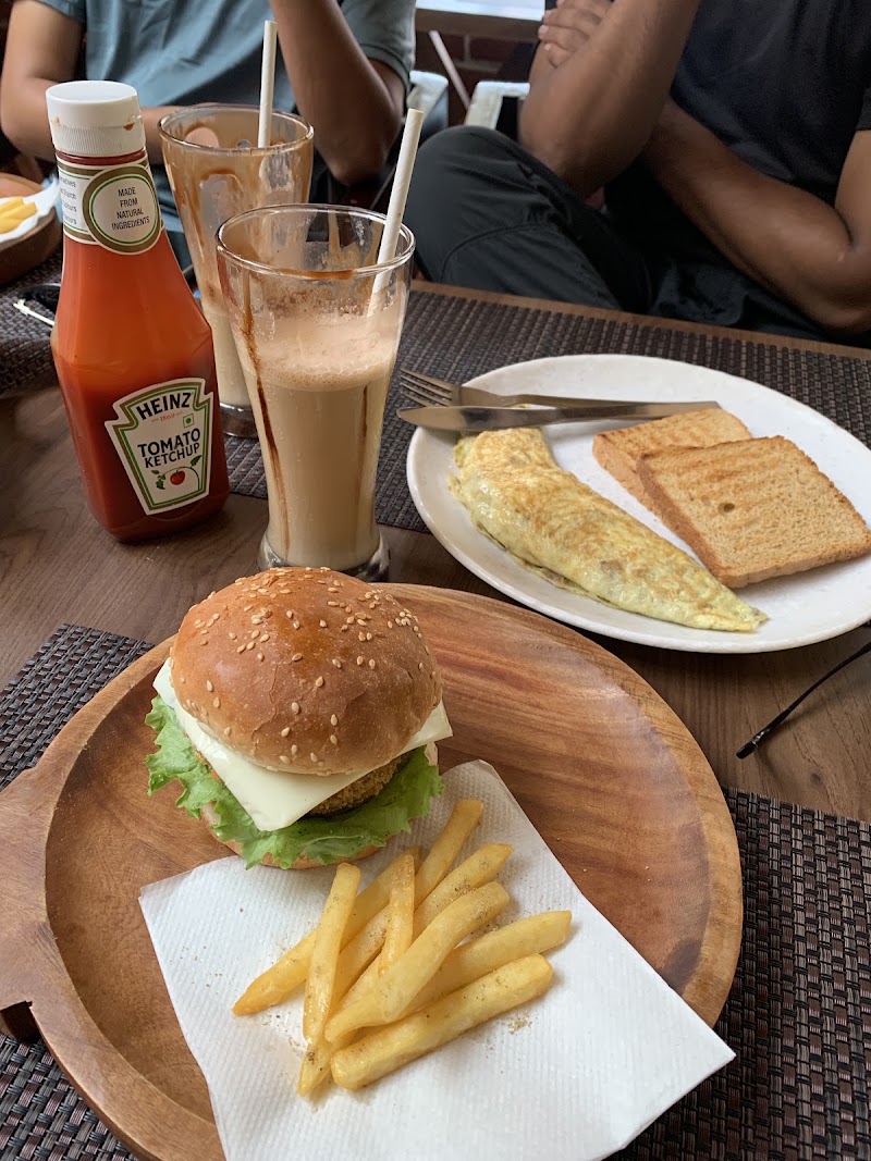 Hidma's Cafe and Coffee House - Hidma's Cafe and Coffee House Top Floor, Hadimba Motors complex, opposite SDM Residence, Siyal, Manali, Himachal Pradesh 175131, India