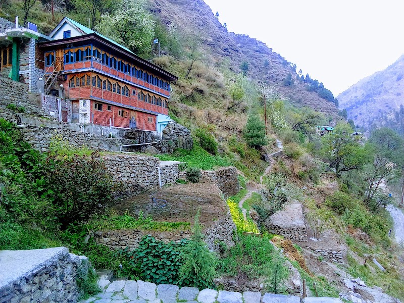 Tirthan Riverview Homestay. - Tirthan Riverview Homestay. Village Ropajani PO Gushaini Tehsil Banjar District Kullu Himachal Pradesh Tirthan Valley, Pekhadi Road, Village Ropajani, Gushaini, Tindar, Himachal Pradesh 175123, India