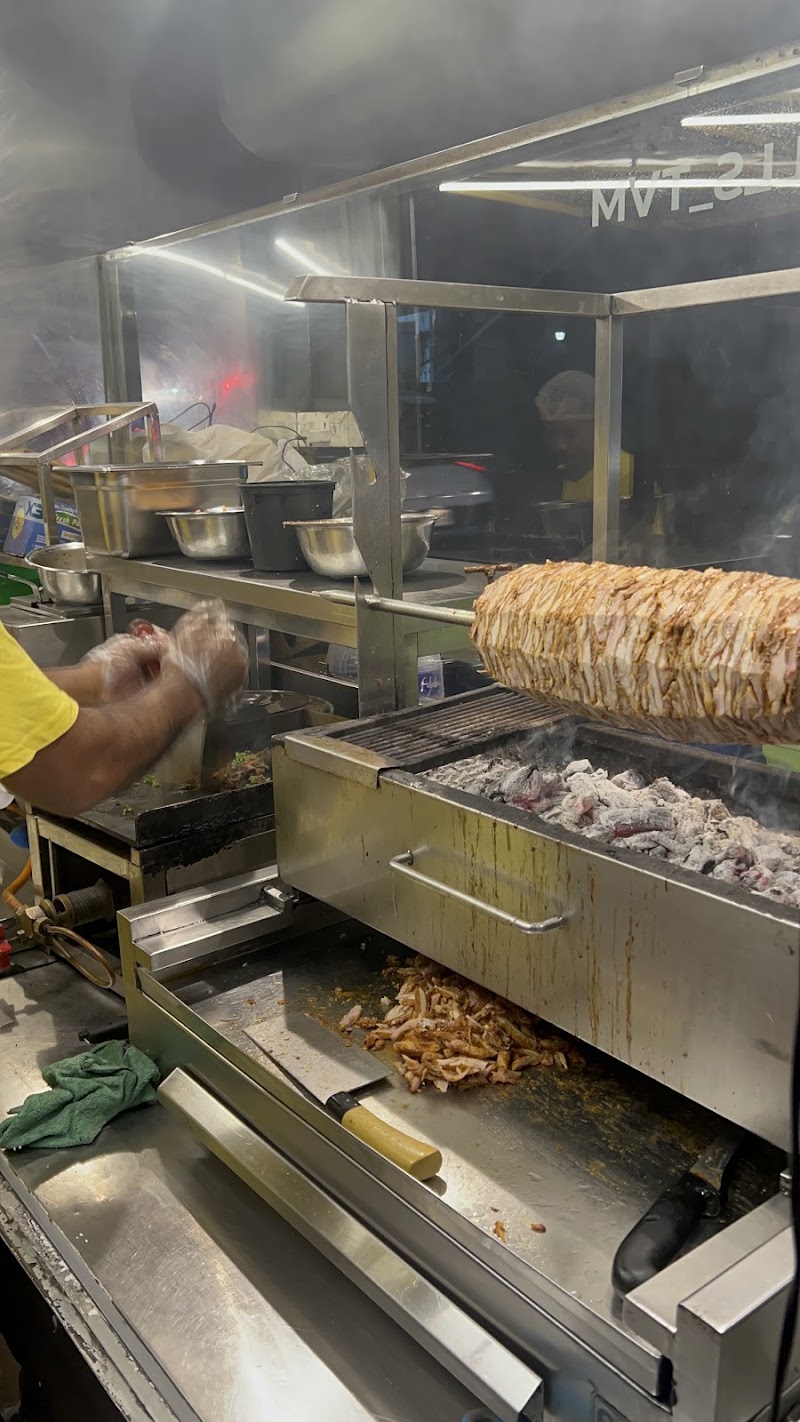 Rolls Shack Shawarma - Rolls Shack Shawarma, Vattiyoorkavu, Pandits Colony Extension, Kowdiar, Thiruvananthapuram, Keralam 695013, India