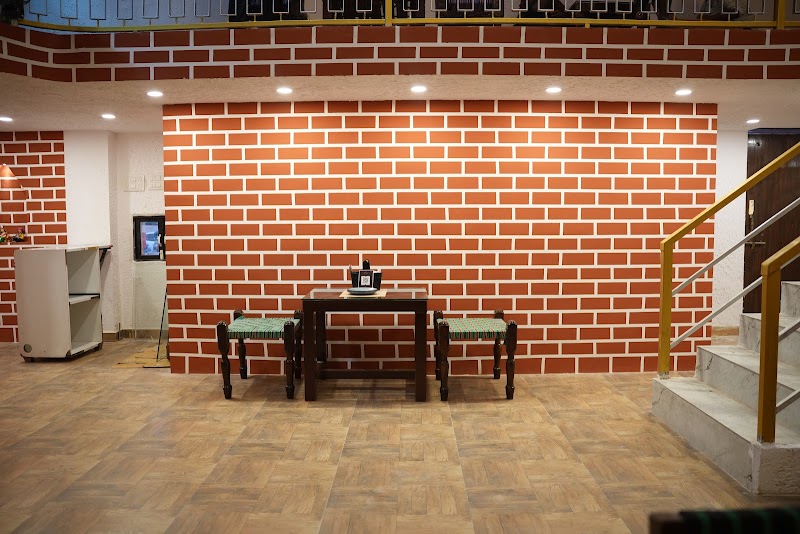 Highway K'tchen Goa - Highway K'tchen Goa Shop No-5A, Umiya Quatro - D, Green Valley, Dabolim, Ijorshi, Goa 403801, India