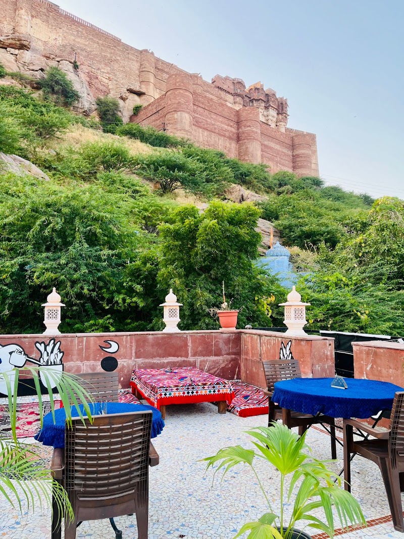 Wilburys Café And restaurant - Wilburys Café And restaurant sadgaron ka mohalla, Killi Khana, Gulab Sagar, Jodhpur, Rajasthan 342001, India