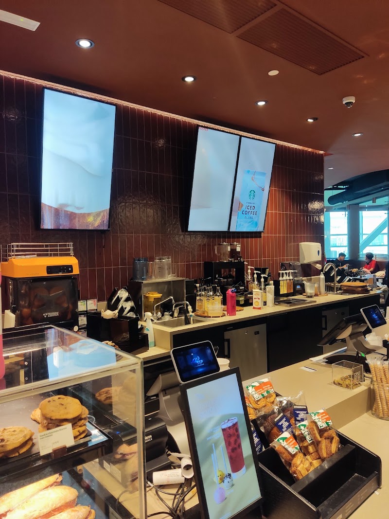 Starbucks Terrace - Starbucks Terrace, Josep Tarradellas Barcelona-El Prat Airport, Terminal T1, 08820 Barcelona, Spain