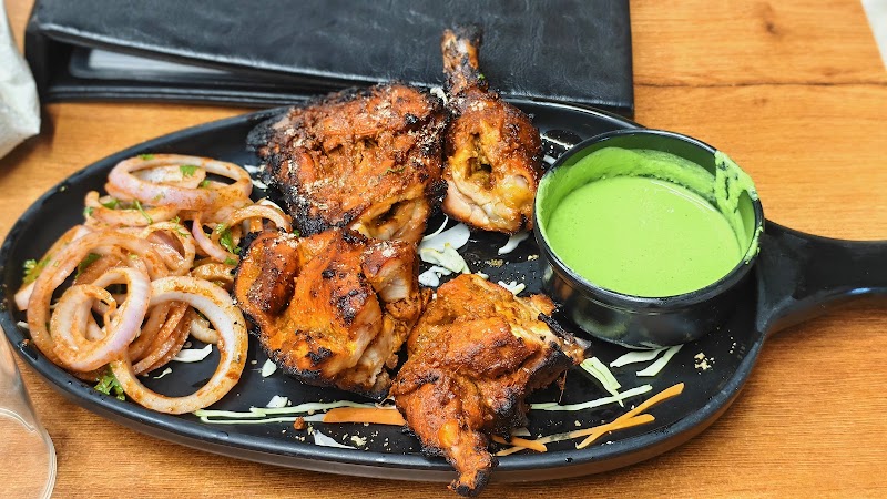 HIGHWAY BREAK DHABA - HIGHWAY BREAK DHABA, Raipur - Bilaspur Expy, Dharsiwa, Raipur, Chhattisgarh 493221, India