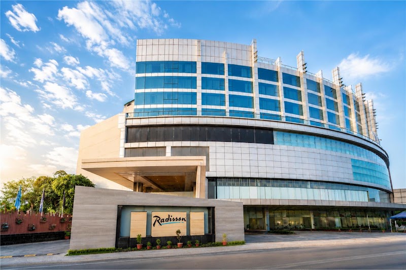 Radisson Hotel Udaipur - Radisson Hotel Udaipur Lakecity Mall, Ashok Nagar Main Rd, Shakti Nagar, Udaipur, Rajasthan 313001, India