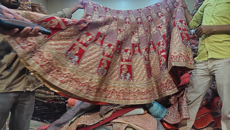 Shree Gouri Rajpooti Center - Shree Gouri Rajpooti Center, Purohit Ji Ka Katla Saraf bhawan, Malpani Building, Bapu Bazar, Biseswarji, Jaipur, Jaipur Nagar Nigam Area, Rajasthan 302003, India