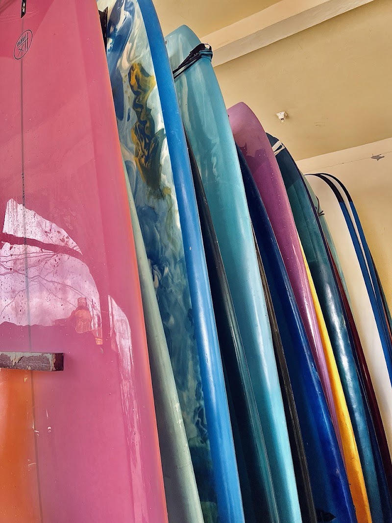 Sandbar surf - Sandbar surf Jl. Pantai Batu Bolong, Canggu, Kec. Kuta Utara, Kabupaten Badung, Bali 80351, Indonesia
