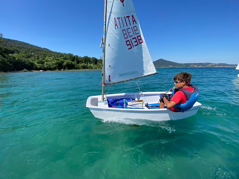 Planet Sail Bracciano - Planet Sail Bracciano, Via del Porticciolo, 1, 00062 Bracciano RM, Italy