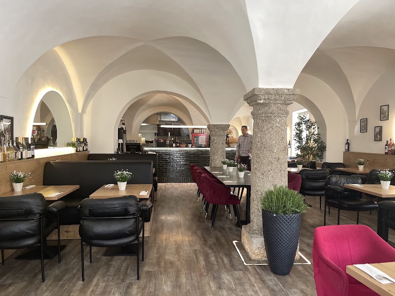 Ristorante Pizzeria Magno Mozartplatz - Ristorante Pizzeria Magno Mozartplatz Mozartpl. 5, 5020 Salzburg, Austria