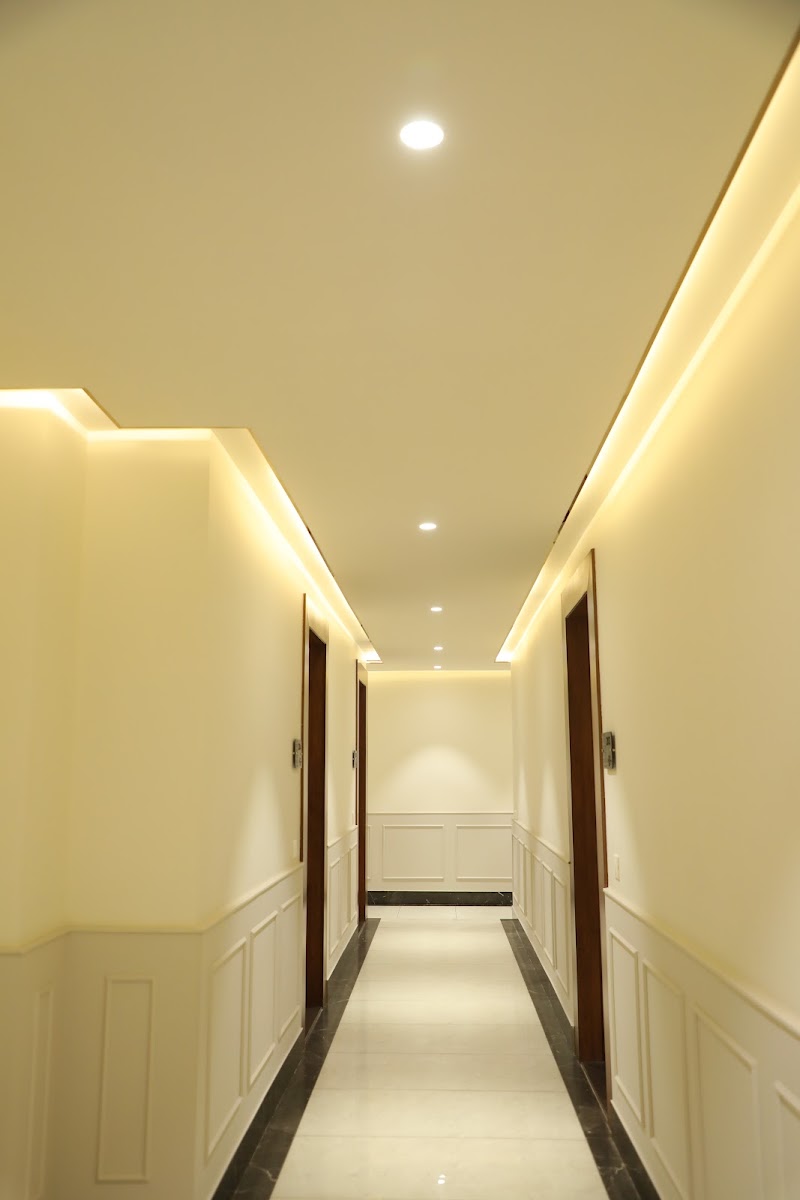 La Falcon Hotel - La Falcon Hotel Police Chowki, 303, Vidhya Niketan Road, near Model Town, Model Town, Rohtak, Haryana 124001, India