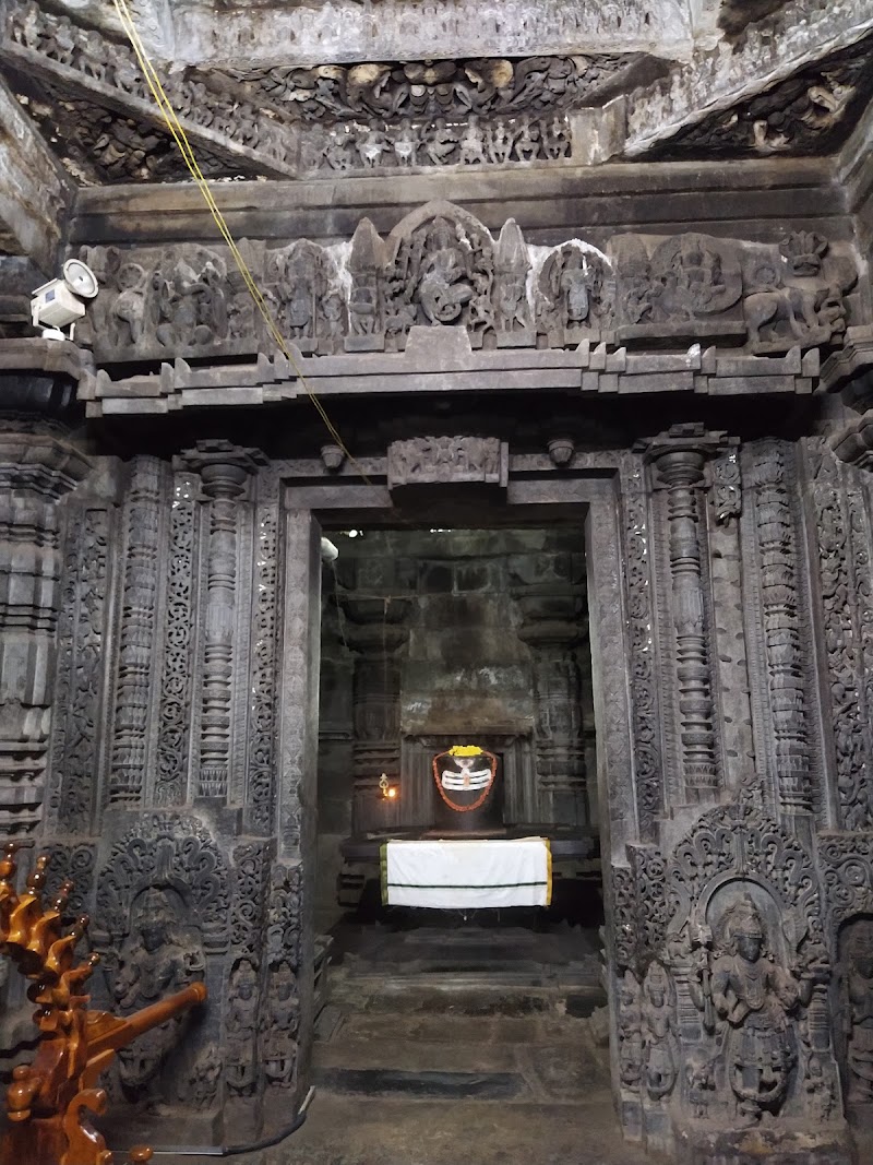 Shri Hoysaleswara Temple - Shri Hoysaleswara Temple, Halebeedu, Karnataka 573121, India