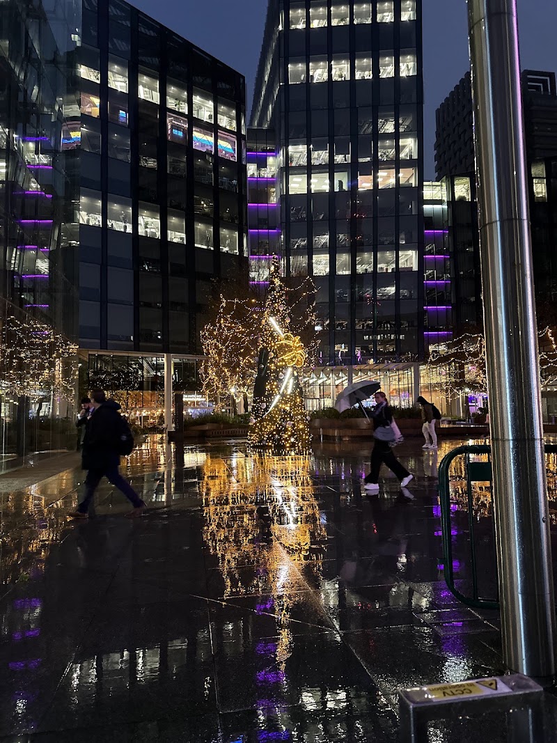 Regent's Place Plaza - Regent's Place Plaza, Euston Rd., London NW1 3DP, UK