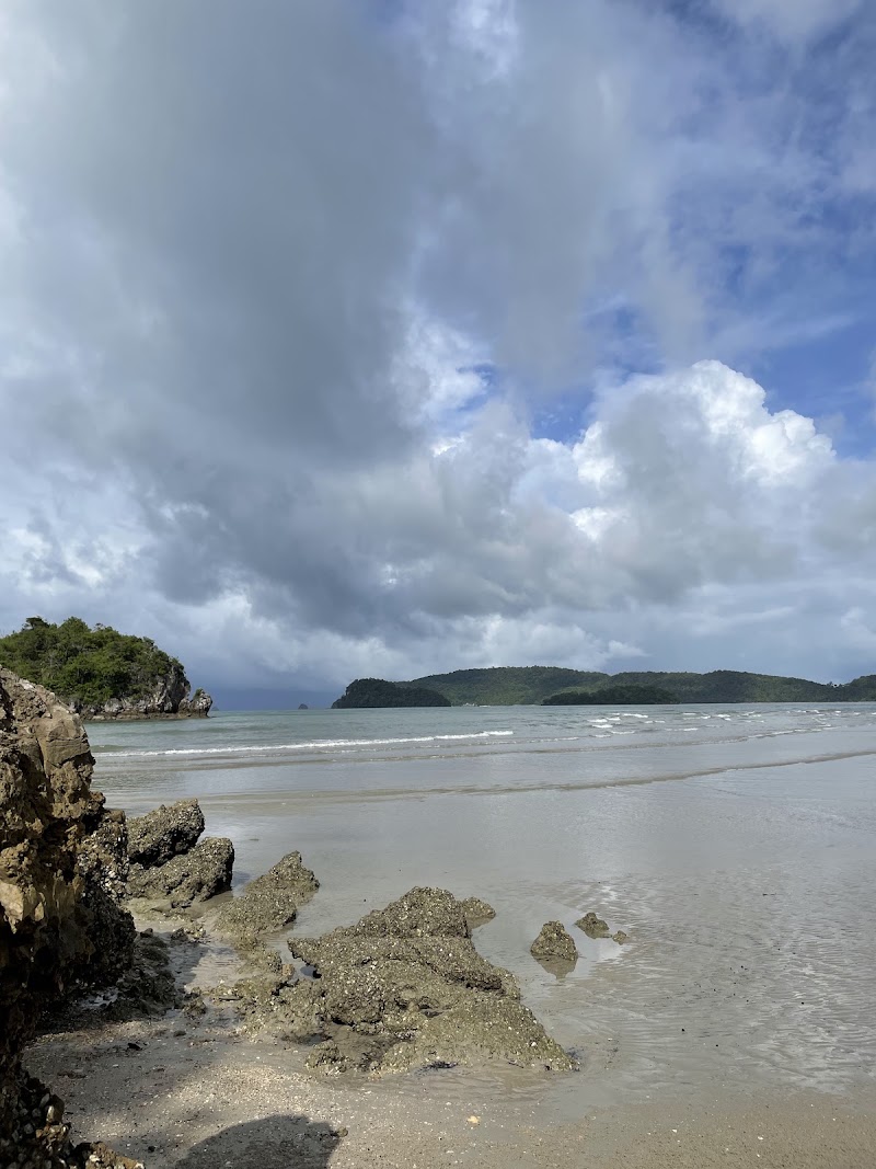 Nopharat Thara Beach - Nopharat Thara Beach Nopharat Thara Beach, Krabi 81180, Thailand