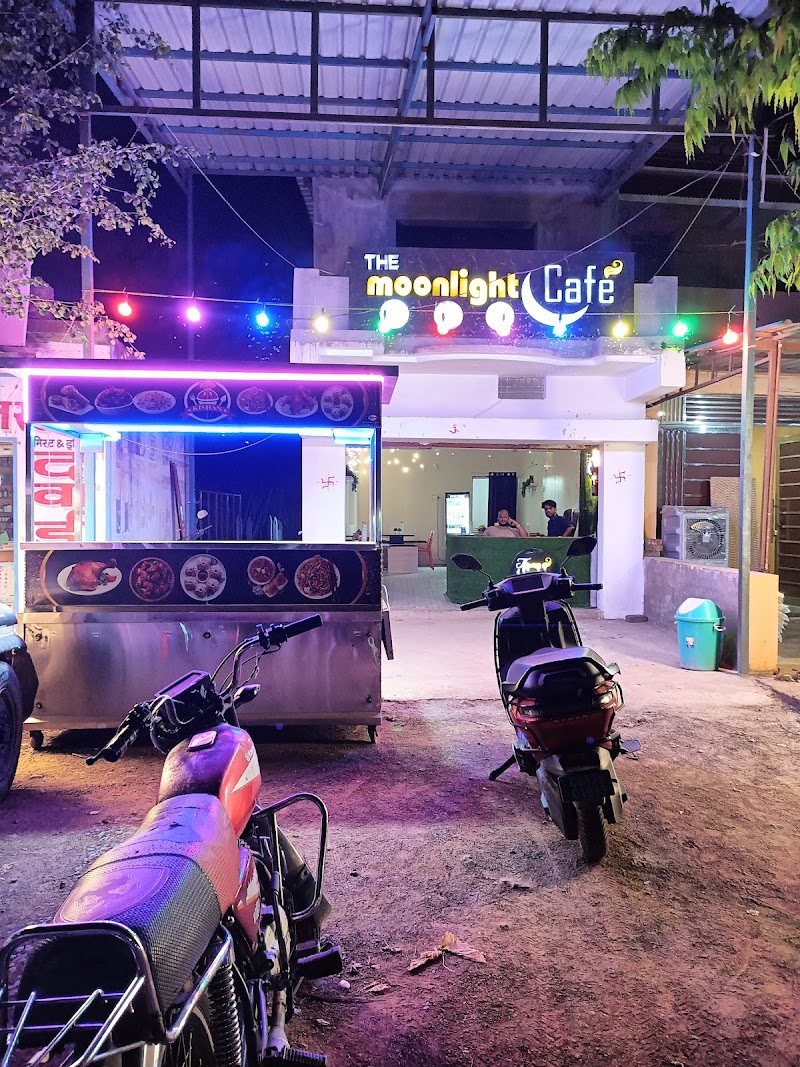 The moonlight cafe - The moonlight cafe, BORODIPA CHOUK PUSORE, बोरोडिपा, Pusaur, Chhattisgarh 496440, India