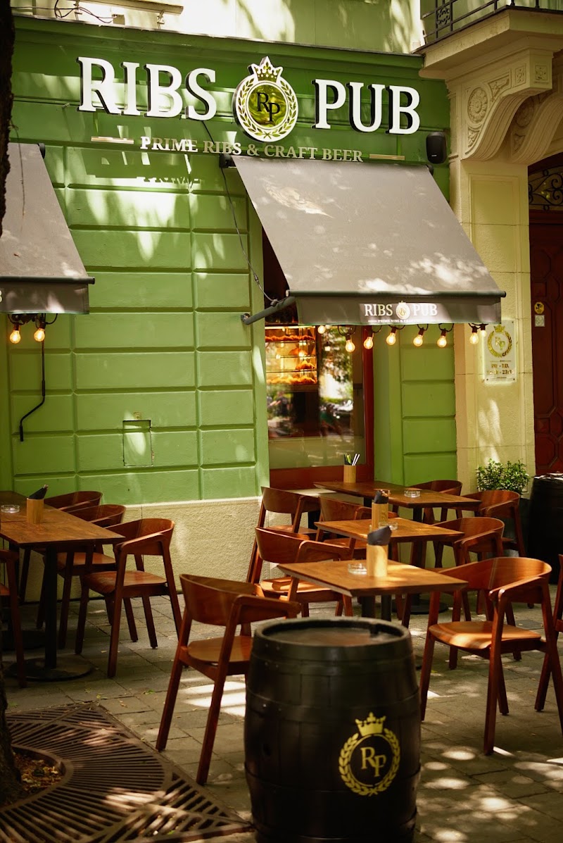 Ribs&Pub - Ribs&Pub, Hviezdoslavovo námestie 170/13, 811 02 Bratislava-Staré Mesto, Slovakia