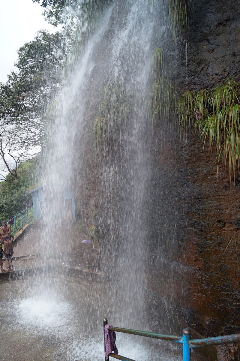 Baba Budan giri - Baba Budan giri Baba Budan giri, Nagenahalli, Karnataka 577131, India