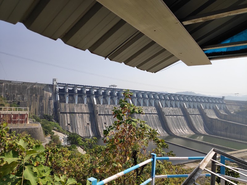 Sardar Sarovar Dam Reservoir - Sardar Sarovar Dam Reservoir