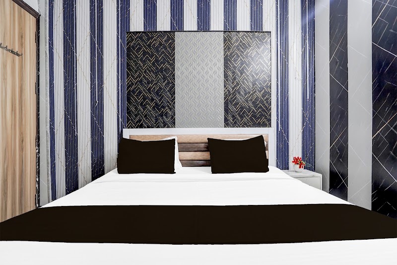 Hotel O by OYO Sector 121 Gaur City Mall Noida Formerly Royal FNG - Hotel O by OYO Sector 121 Gaur City Mall Noida Formerly Royal FNG khasra no 550, Chhajarsi Colony, tehsil, dadri, Noida, Uttar Pradesh 201309, India