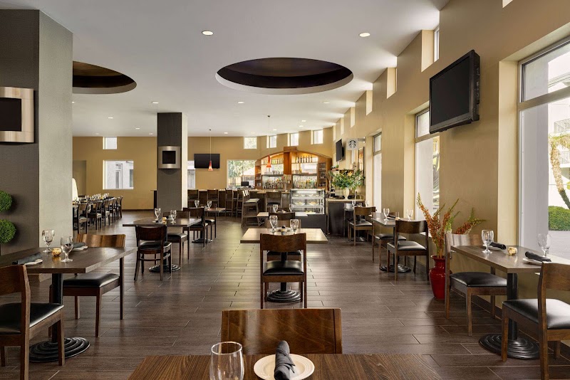 Wyndham Phoenix Airport/Tempe - Wyndham Phoenix Airport/Tempe, 1600 S 52nd St, Tempe, AZ 85281, USA