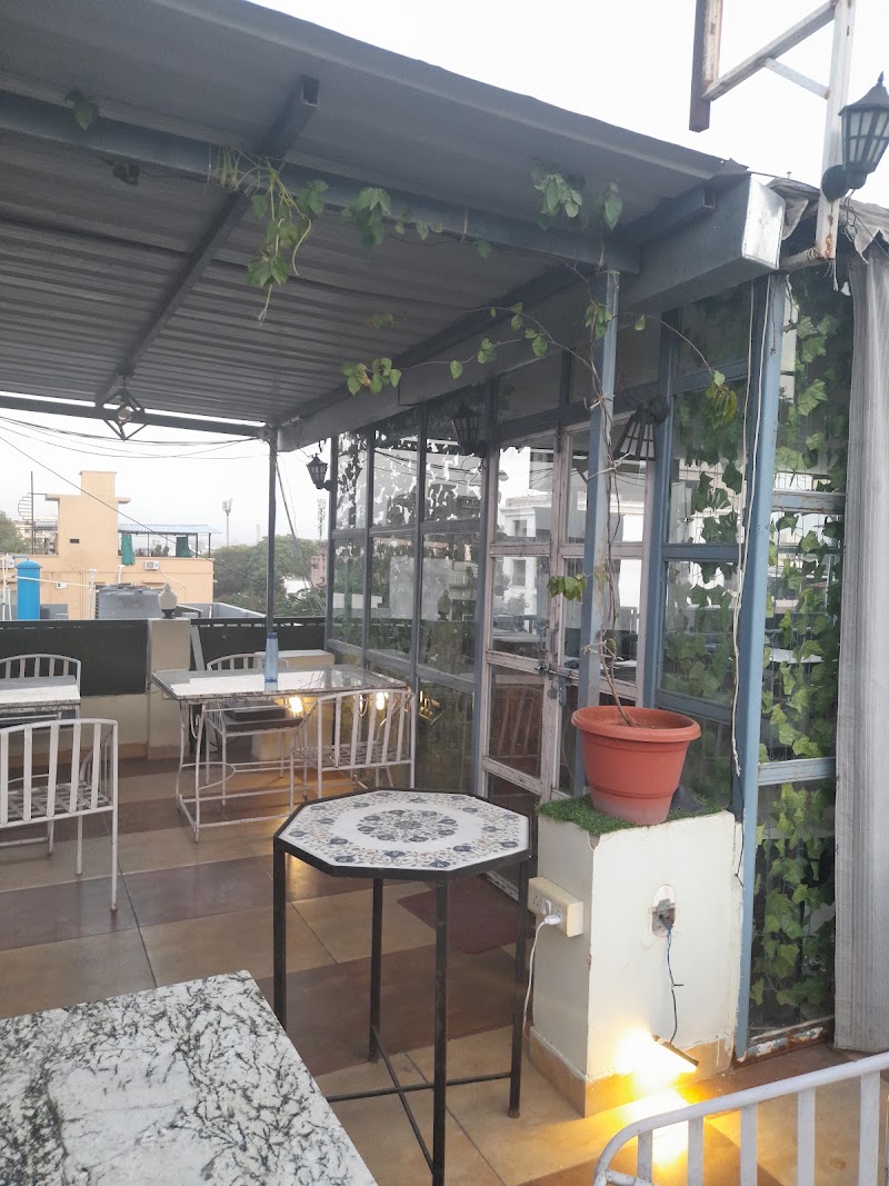 Facing Sky Rooftop Restaurant - Facing Sky Rooftop Restaurant Techno Crate Society, Fateh Sagar Rd, near UIT, Zinc Park, Udaipur, Rajasthan 313004, India
