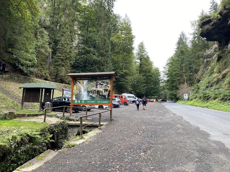 Waterfall Parking Lot - Waterfall Parking Lot, 407 17 Hřensko, Czechia