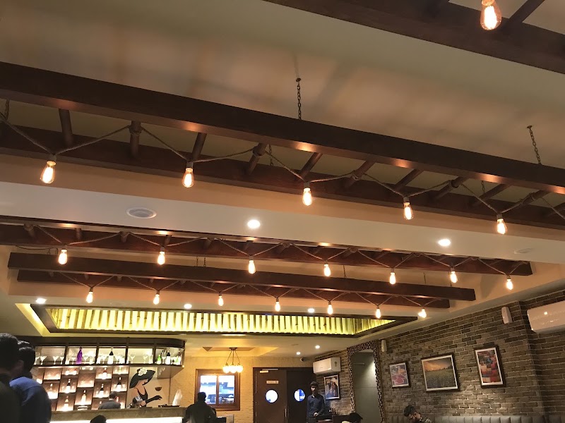 𝗕𝗮𝗯𝗮'𝘀 𝗥𝗲𝘀𝘁𝗮𝘂𝗿𝗮𝗻𝘁-Best Restaurant - 𝗕𝗮𝗯𝗮'𝘀 𝗥𝗲𝘀𝘁𝗮𝘂𝗿𝗮𝗻𝘁-Best Restaurant First floor, Sco- 4, Vishal Megamart Building, Market, Chandigarh Rd, Sector 32A, Ludhiana, Punjab 141003, India