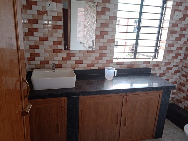 Capital Guest House - Capital Guest House 354, Madurdaha Main Rd, Purbalok, Hussainpur, Kolkata, Mumbai, West Bengal 400014, India