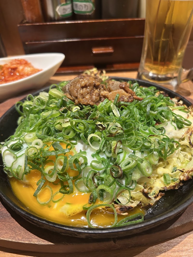 Okonomiyaki Messe-kuma Shin-Osaka - Okonomiyaki Messe-kuma Shin-Osaka, Japan, 〒532-0011 Osaka, Yodogawa Ward, Nishinakajima, 5-chōme−16−１ JR 新大阪駅 １階 味の小路