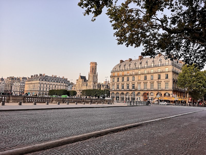Pont Neuf - Pont Neuf 75001 Paris, France