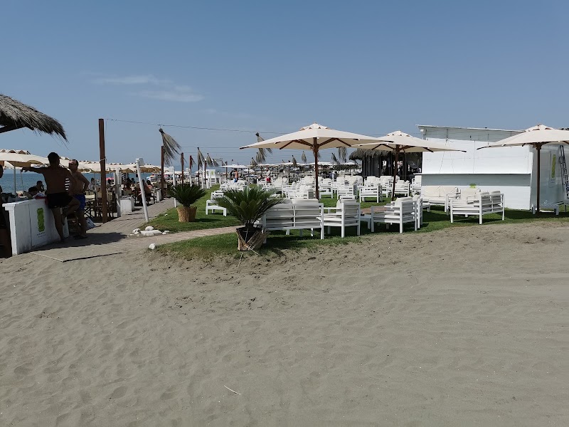 Spiaggia libera di Fregene - Spiaggia libera di Fregene, Via Silvi Marina, 165, 00054 Fregene RM, Italy
