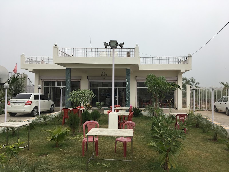 Hotel Poonam Mahal - Hotel Poonam Mahal, Kh. No. 304/1, N.H-75 , Toriya Tek, Khajuraho, Madhya Pradesh 471101, India